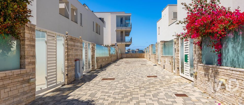 Villa a schiera 7 locali di 254 m² in Bari (70125)