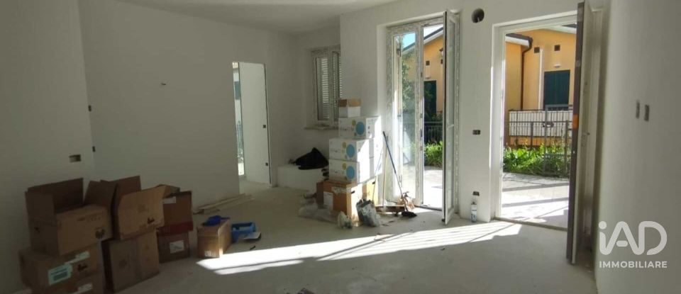 Block of flats 2 rooms of 84 m² in Sirolo (60020)