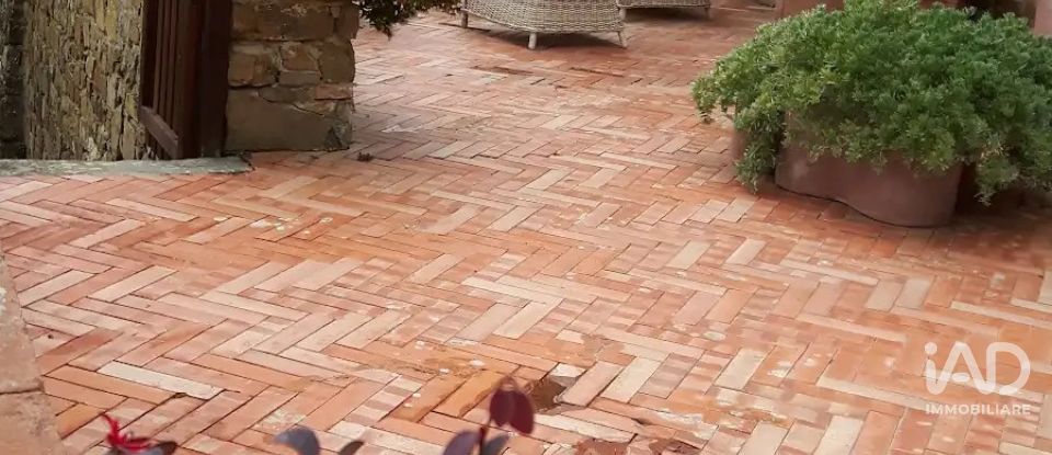 Casale 9 locali di 230 m² in Impruneta (50023)