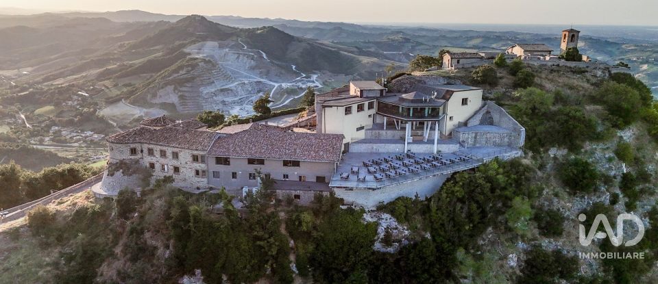 Costruzione di 3.000 m² in Torriana (47825)