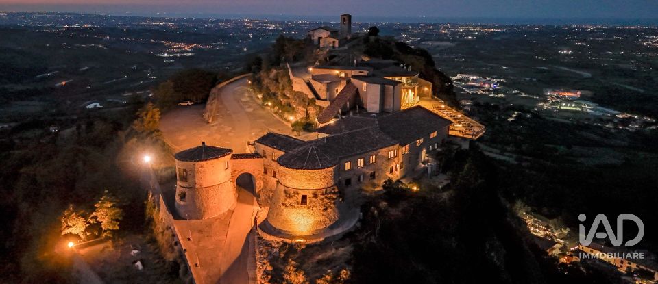 Costruzione di 3.000 m² in Torriana (47825)