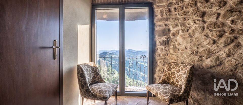 Costruzione di 3.000 m² in Torriana (47825)