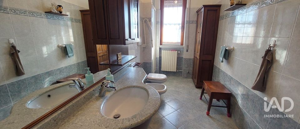 Three-room apartment of 97 m² in Paderno Dugnano (20037)