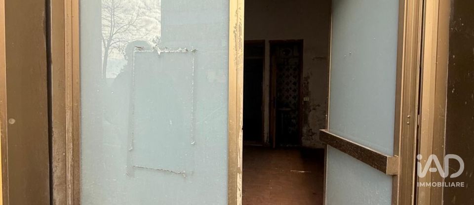 Shop / premises commercial of 50 m² in Arezzo (52100)