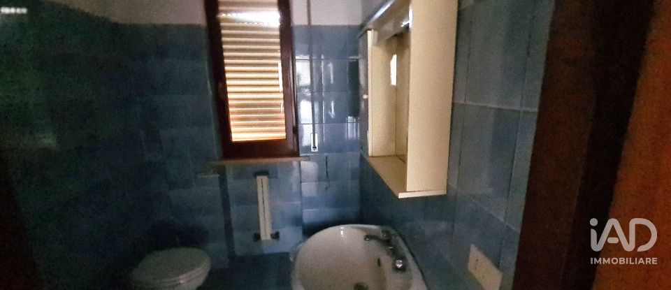 Appartamento 6 locali di 106 m² a Osimo (60027)