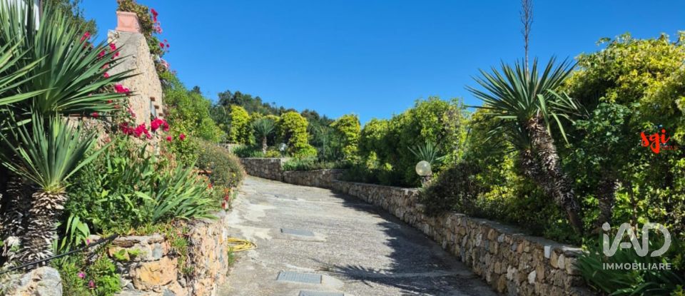 Casa indipendente 19 locali di 572 m² in Vezzi Portio (17028)