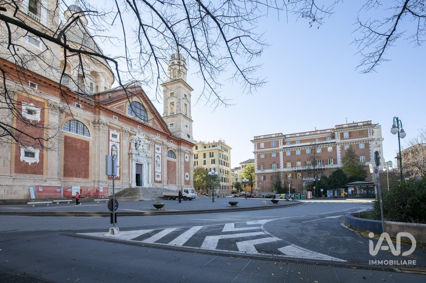 Three-room apartment of 50 m² in Genova (16124)
