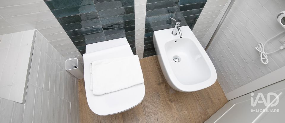 Three-room apartment of 50 m² in Genova (16124)