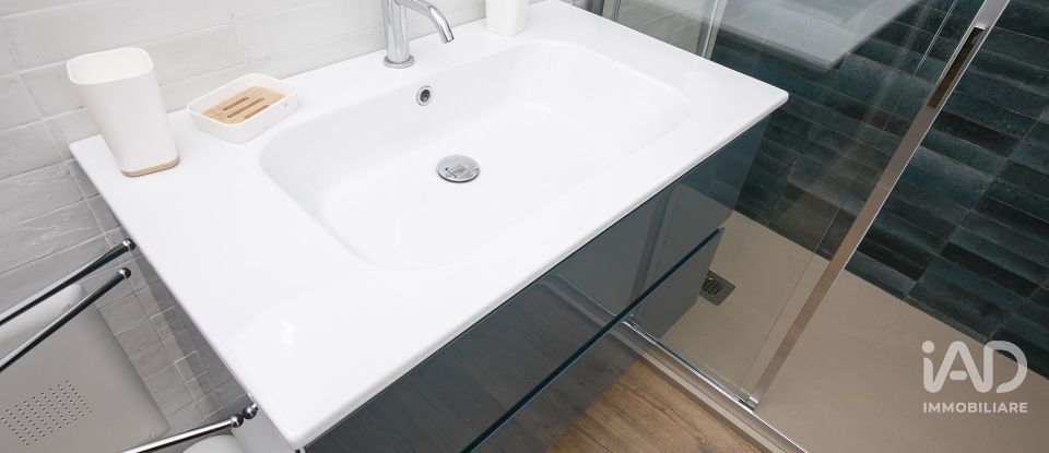 Three-room apartment of 50 m² in Genova (16124)