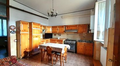 Three-room apartment of 110 m² in Vercurago (23808)