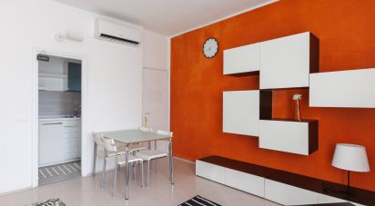 Bilocale di 56 m² a Milano (20155)