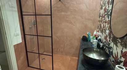 Appartamento 9 locali di 250 m² a Genova (16128)