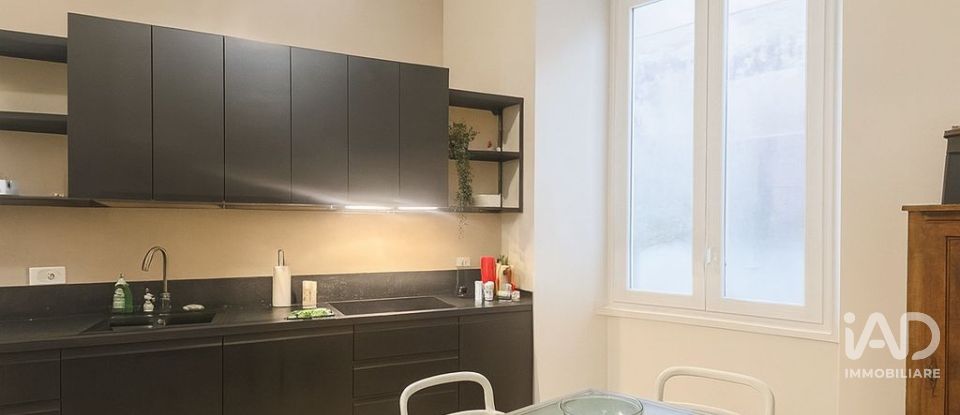 Appartamento 9 locali di 250 m² a Genova (16128)