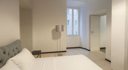 Appartamento 9 locali di 250 m² a Genova (16128)