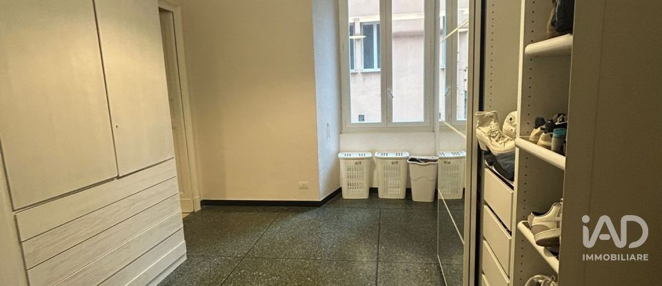 Appartamento 9 locali di 250 m² a Genova (16128)