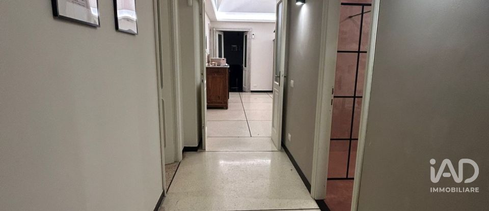 Appartamento 9 locali di 250 m² a Genova (16128)