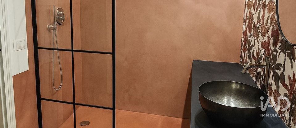 Appartamento 9 locali di 250 m² a Genova (16128)