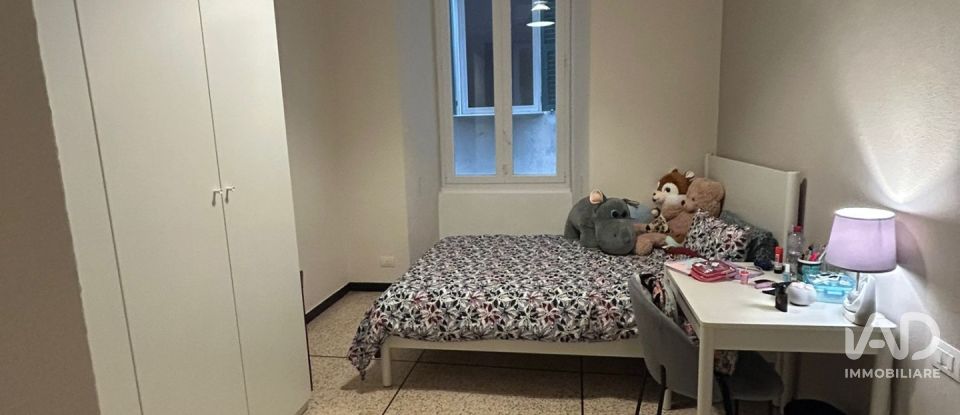 Appartamento 9 locali di 250 m² a Genova (16128)