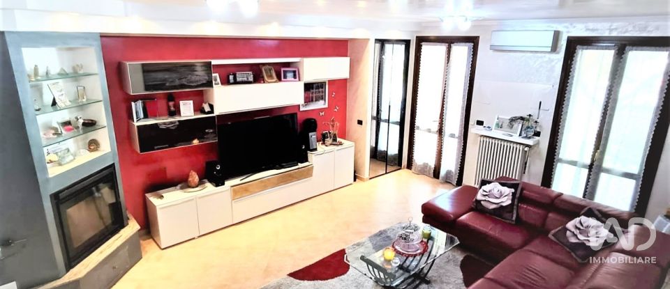 Traditional house 6 rooms of 145 m² in Porto Mantovano (46047)