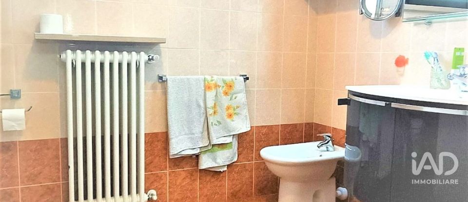 Traditional house 6 rooms of 145 m² in Porto Mantovano (46047)