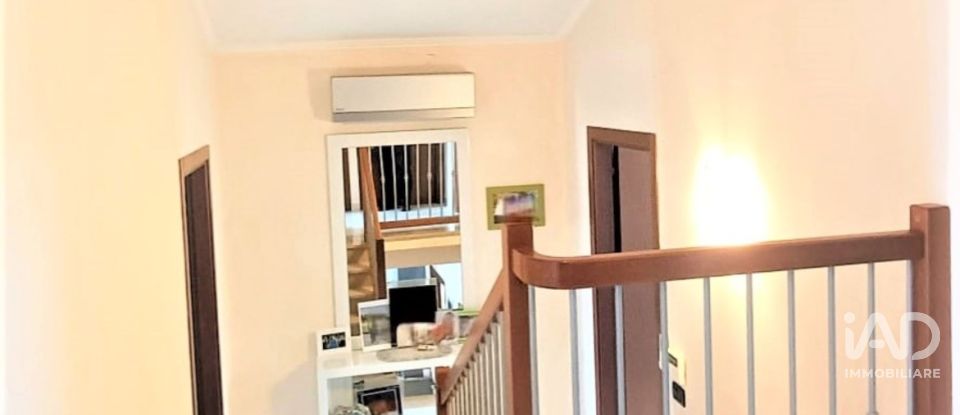 Traditional house 6 rooms of 145 m² in Porto Mantovano (46047)