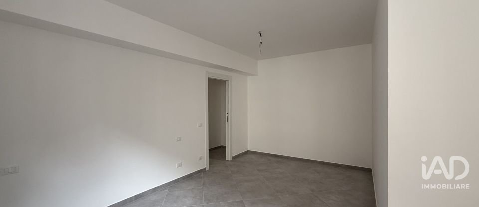 Two-room apartment of 80 m² in Palermo (90143)