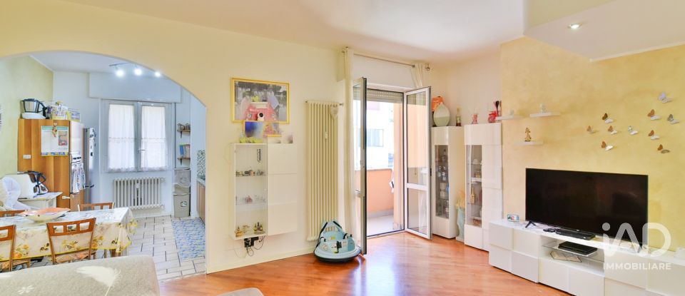 Trilocale di 89 m² a Meda (20821)