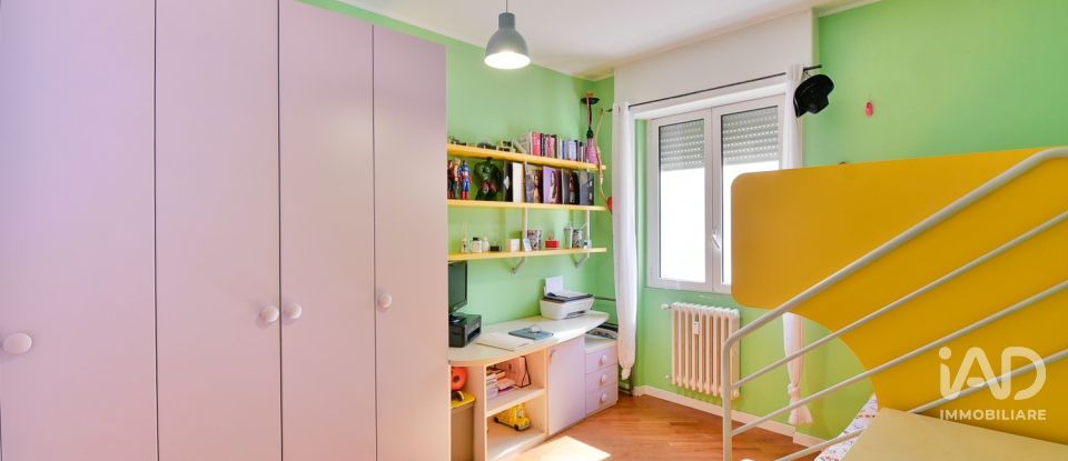 Trilocale di 89 m² a Meda (20821)