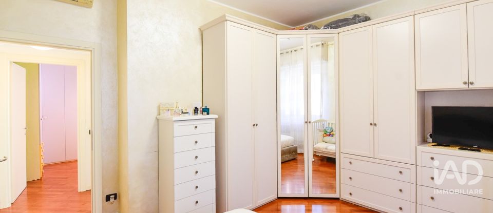 Trilocale di 89 m² a Meda (20821)