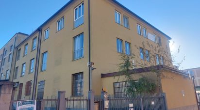 Negozio / locale commerciale di 207 m² in Cusano Milanino (20095)