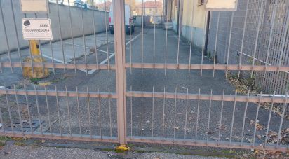 Negozio / locale commerciale di 207 m² in Cusano Milanino (20095)