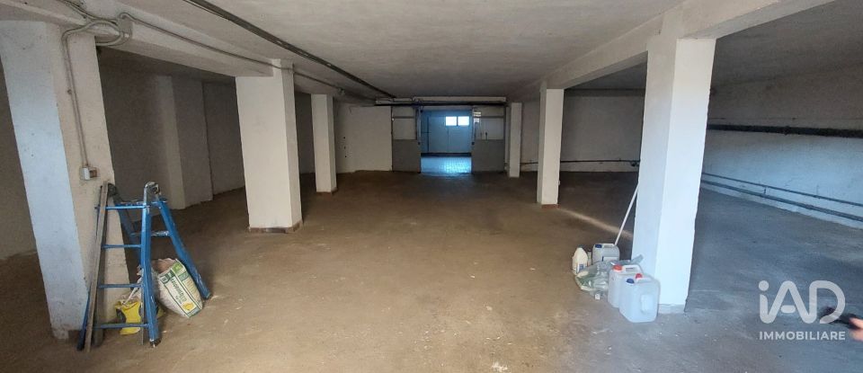 Negozio / locale commerciale di 207 m² in Cusano Milanino (20095)