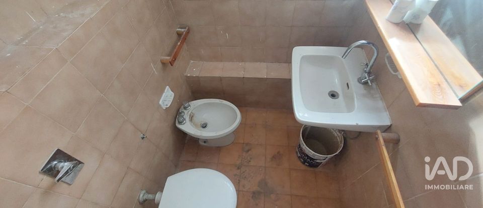 Negozio / locale commerciale di 207 m² in Cusano Milanino (20095)