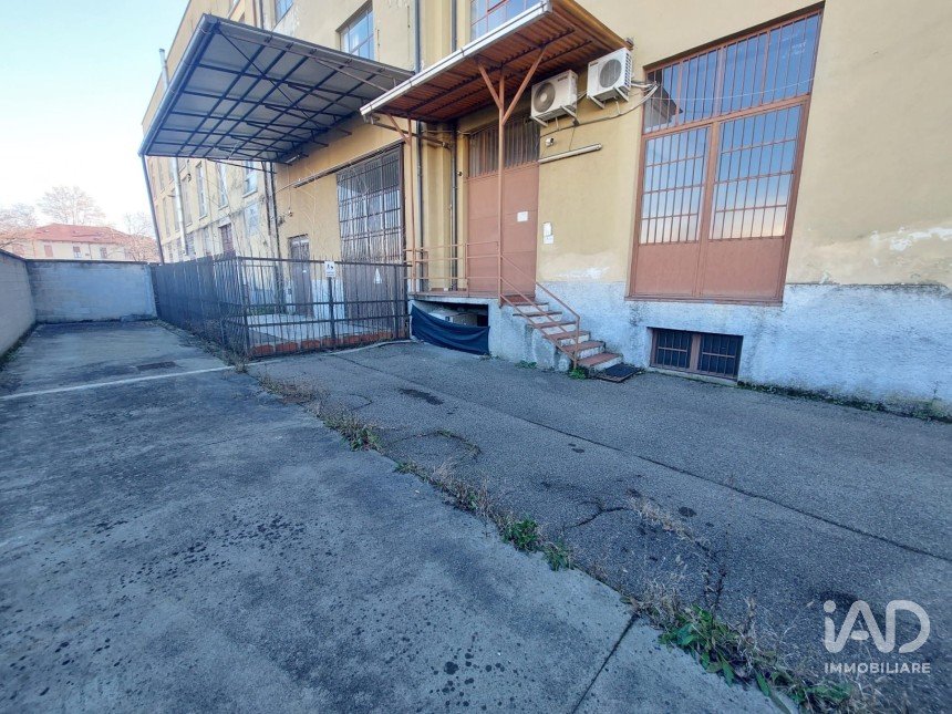 Attività locali di 202 m² in Cusano Milanino (20095)