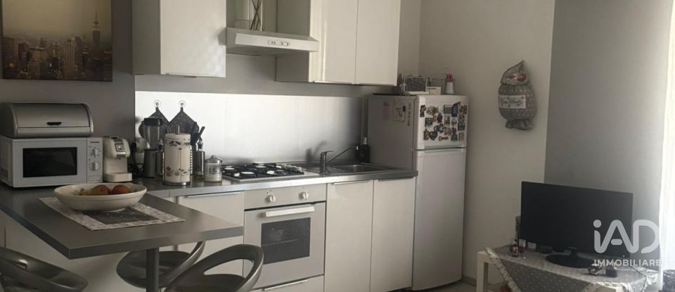 Four-room apartment of 74 m² in Roma (00198)