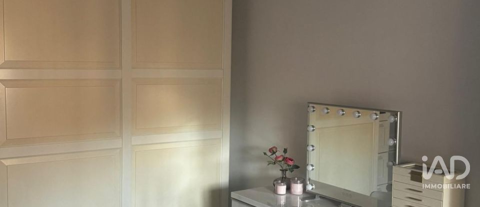 Four-room apartment of 74 m² in Roma (00198)