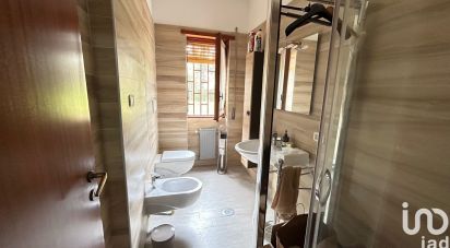 Laboratorio 2 locali di 70 m² a Caserta (81100)