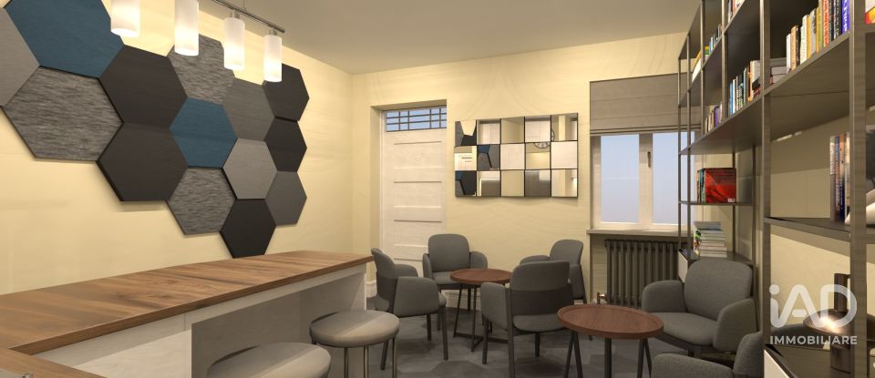 Appartamento 6 locali di 217 m² a Camerano (60021)