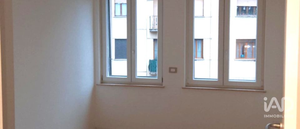 Trilocale di 84 m² a Alessandria (15122)