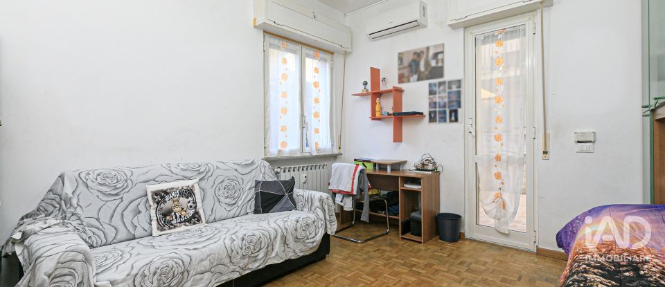 Trilocale di 104 m² a Genova (16155)