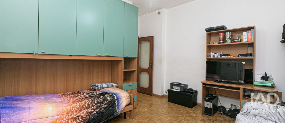 Trilocale di 104 m² a Genova (16155)