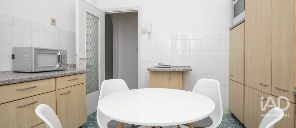 Appartamento 6 locali di 96 m² a Genova (16151)