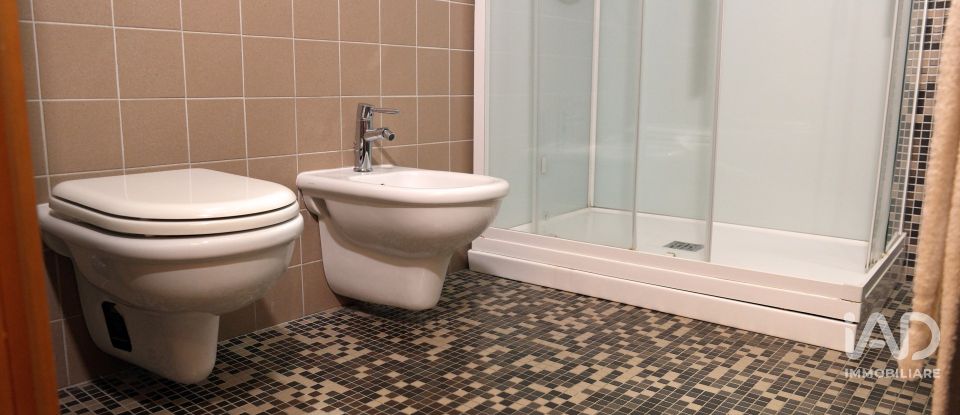 Shop / premises commercial of 1,650 m² in Vergiate (21029)