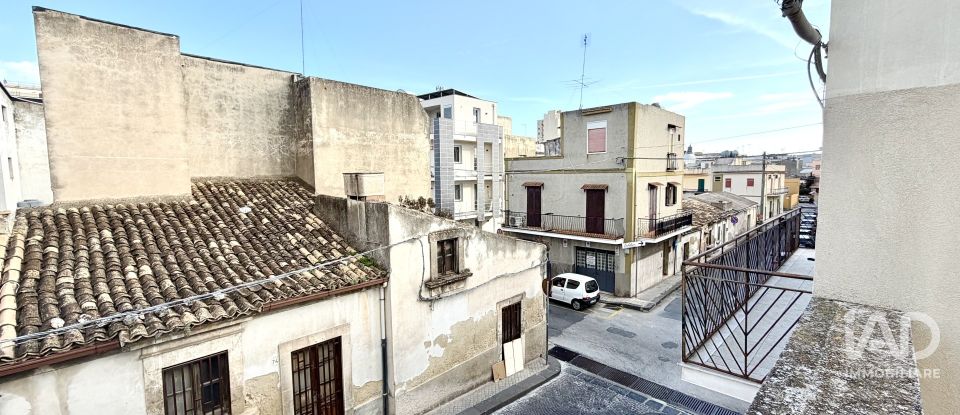 Casa indipendente 5 locali di 140 m² in Noto (96017)