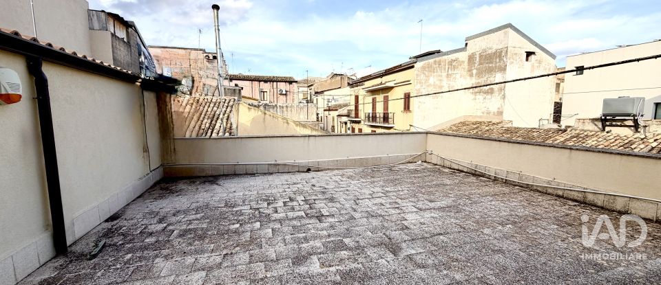 Casa indipendente 5 locali di 140 m² in Noto (96017)