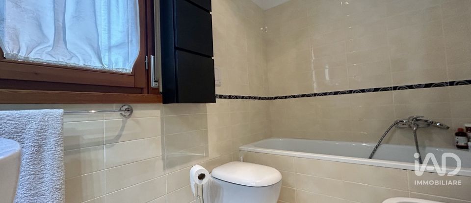 Apartment 6 rooms of 140 m² in Firenze (50145)