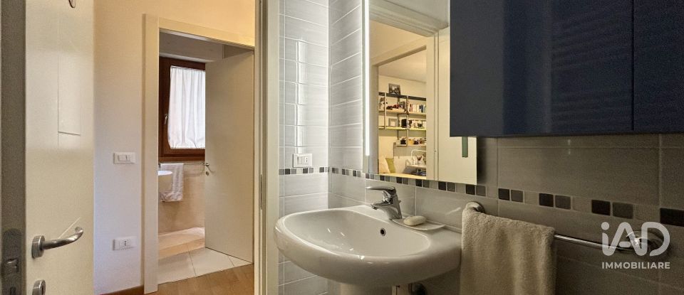 Apartment 6 rooms of 140 m² in Firenze (50145)