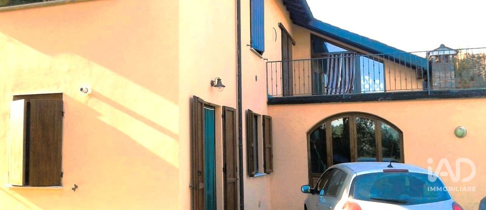 Casa indipendente 21 locali di 400 m² in Sommo (27048)