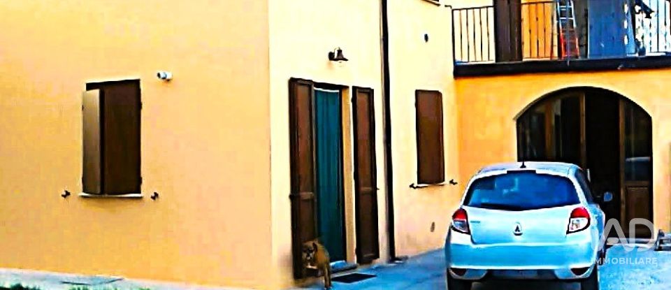 Casa indipendente 21 locali di 400 m² in Sommo (27048)