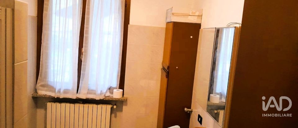 Casa indipendente 21 locali di 400 m² in Sommo (27048)